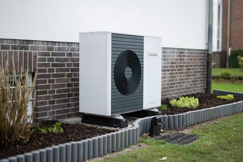 In Hamburg wurden in den zurückliegenden Monaten mehr Wärmepumpen installiert. (Symbolbild) Foto: Daniel Reinhardt/dpa