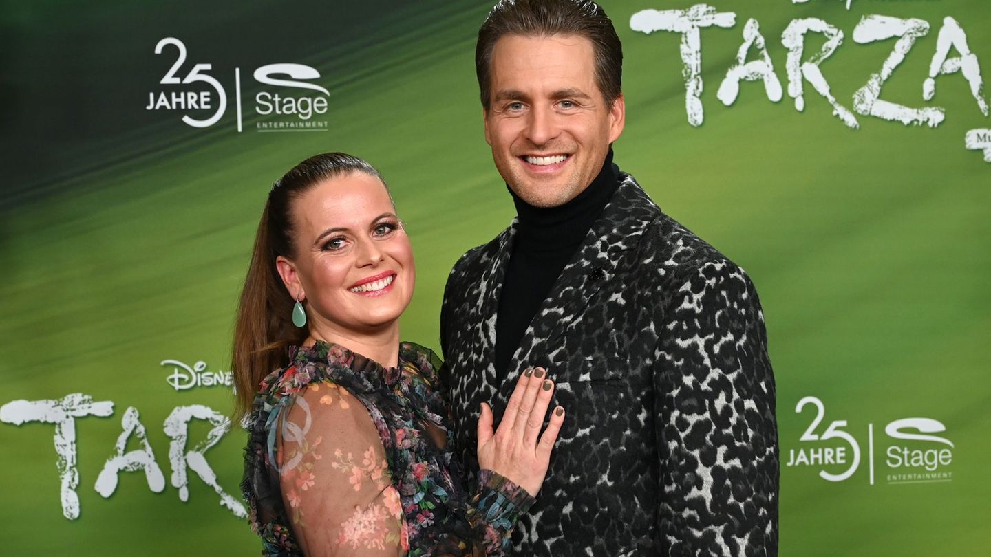 Leute-Alexander-Klaws-will-mit-Sohn-durch-den-Dschungel-fliegen