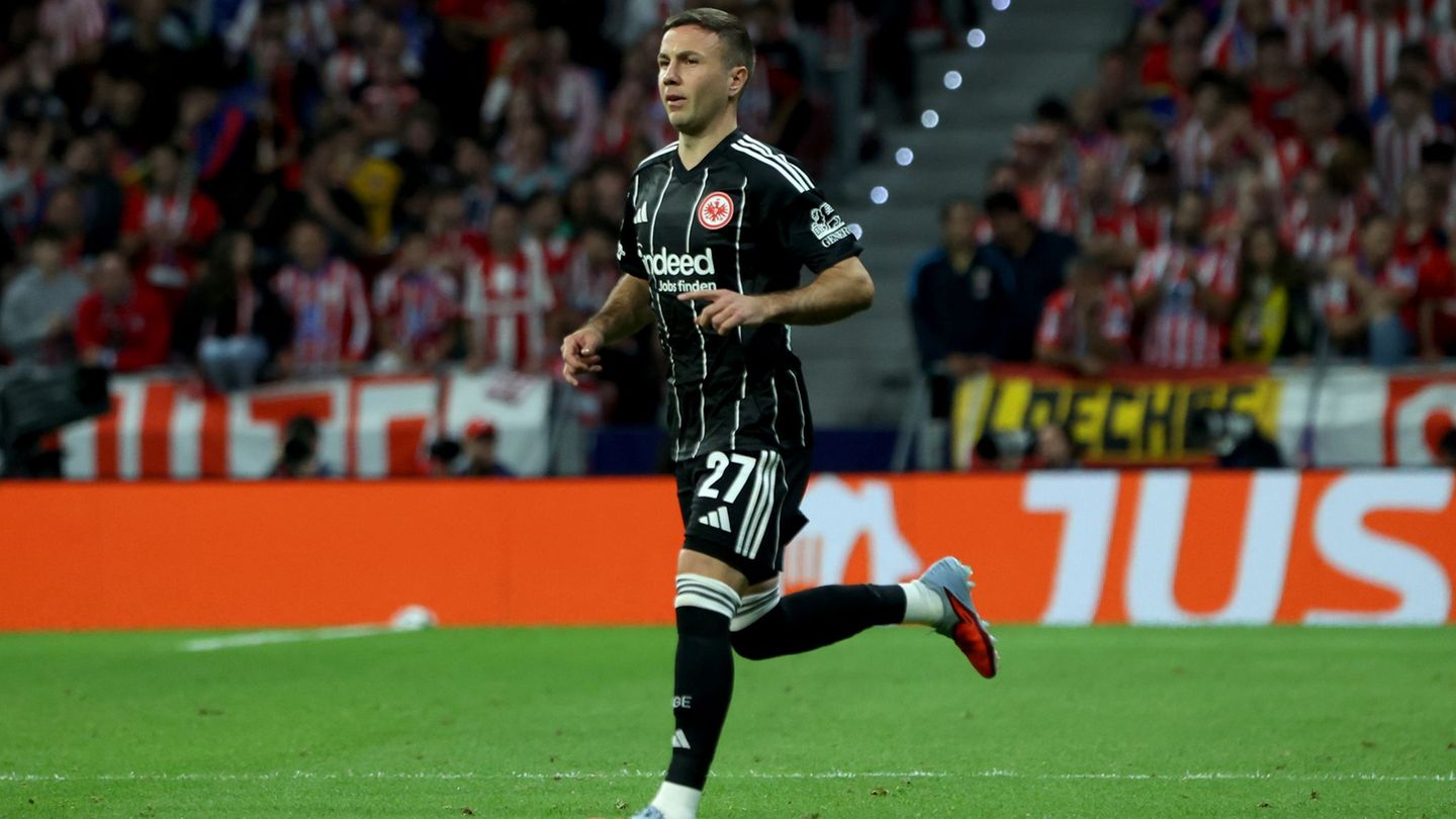 Champions-League-G-tze-will-K-nigsklassen-Auftritt-im-Camp-Nou-genie-en