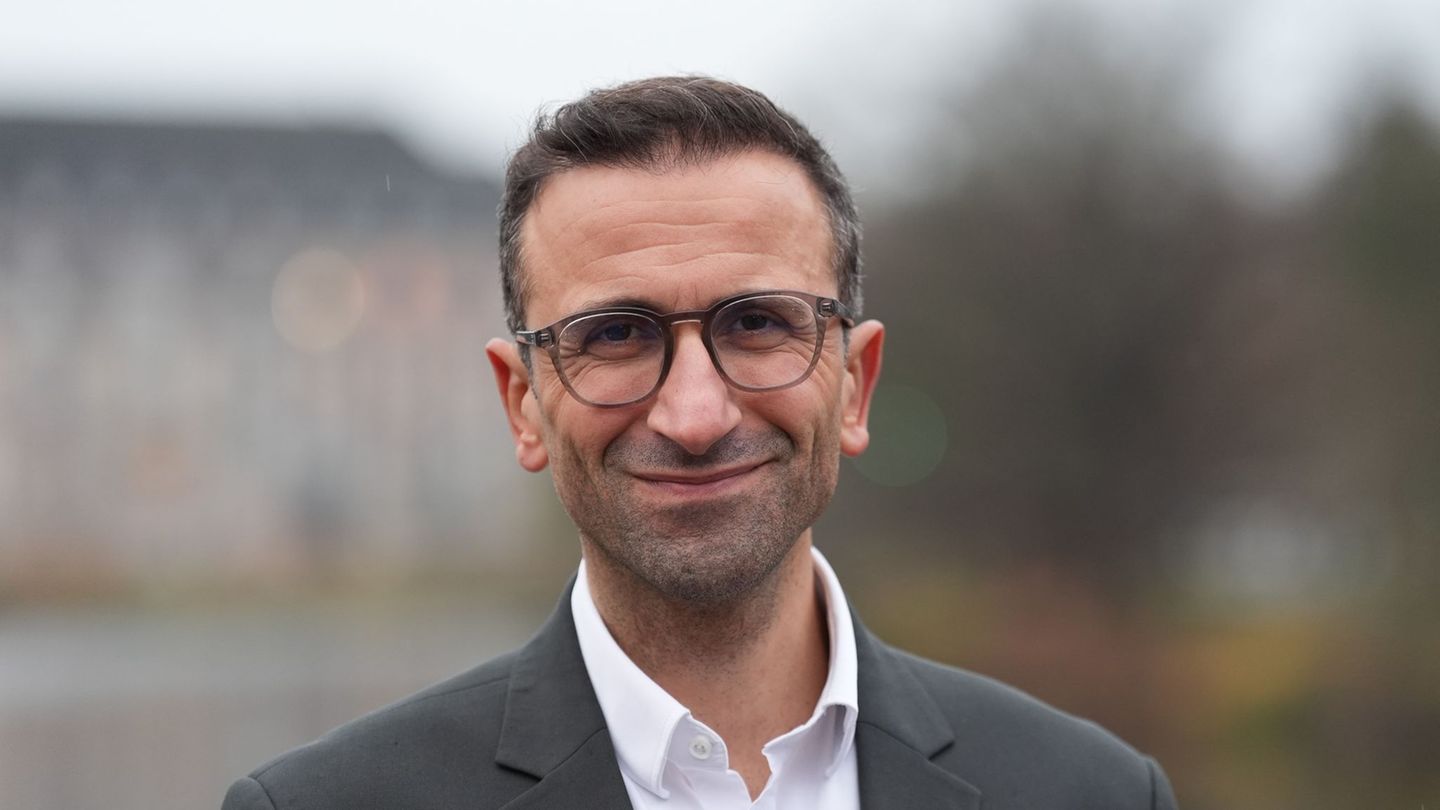 Neuer-Verwaltungschef-Yilmaz-will-Kiel-gr-ner-und-fahrradfreundlicher-machen