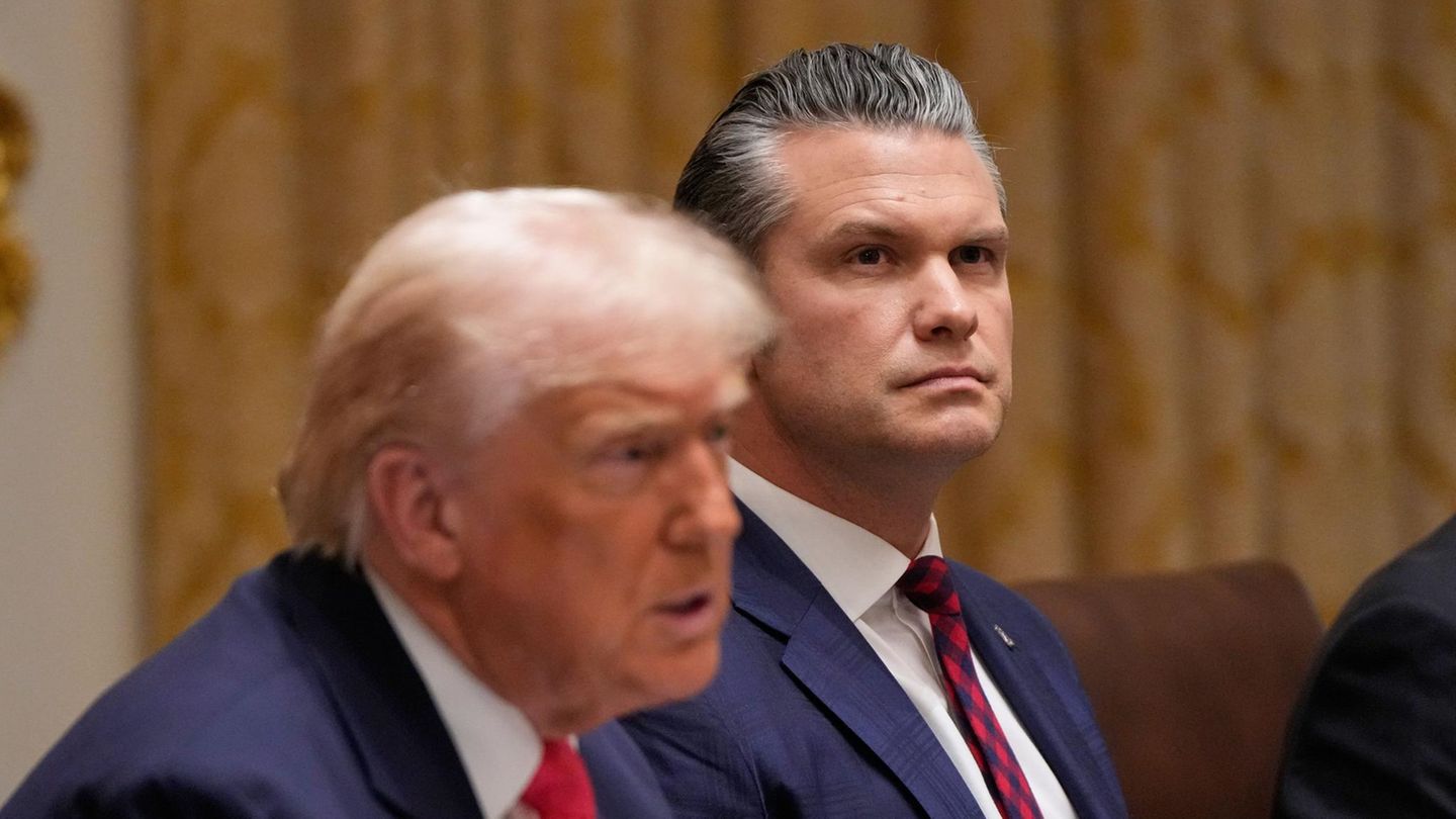 US-Präsident Donald Trump und Verteidigungsminister Pete Hegseth