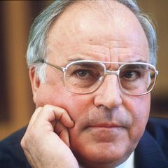 Helmut Kohl (CDU) war von 1982 bis 1998 der sechste Bundeskanzler der Bundesrepublik Deutschland