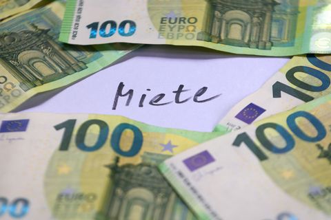 Die Wohnkosten verschlingen in Niedersachsen einen immer größten Teil des Haushaltseinkommens. (Symbolbild) Foto: Karl-Josef Hil