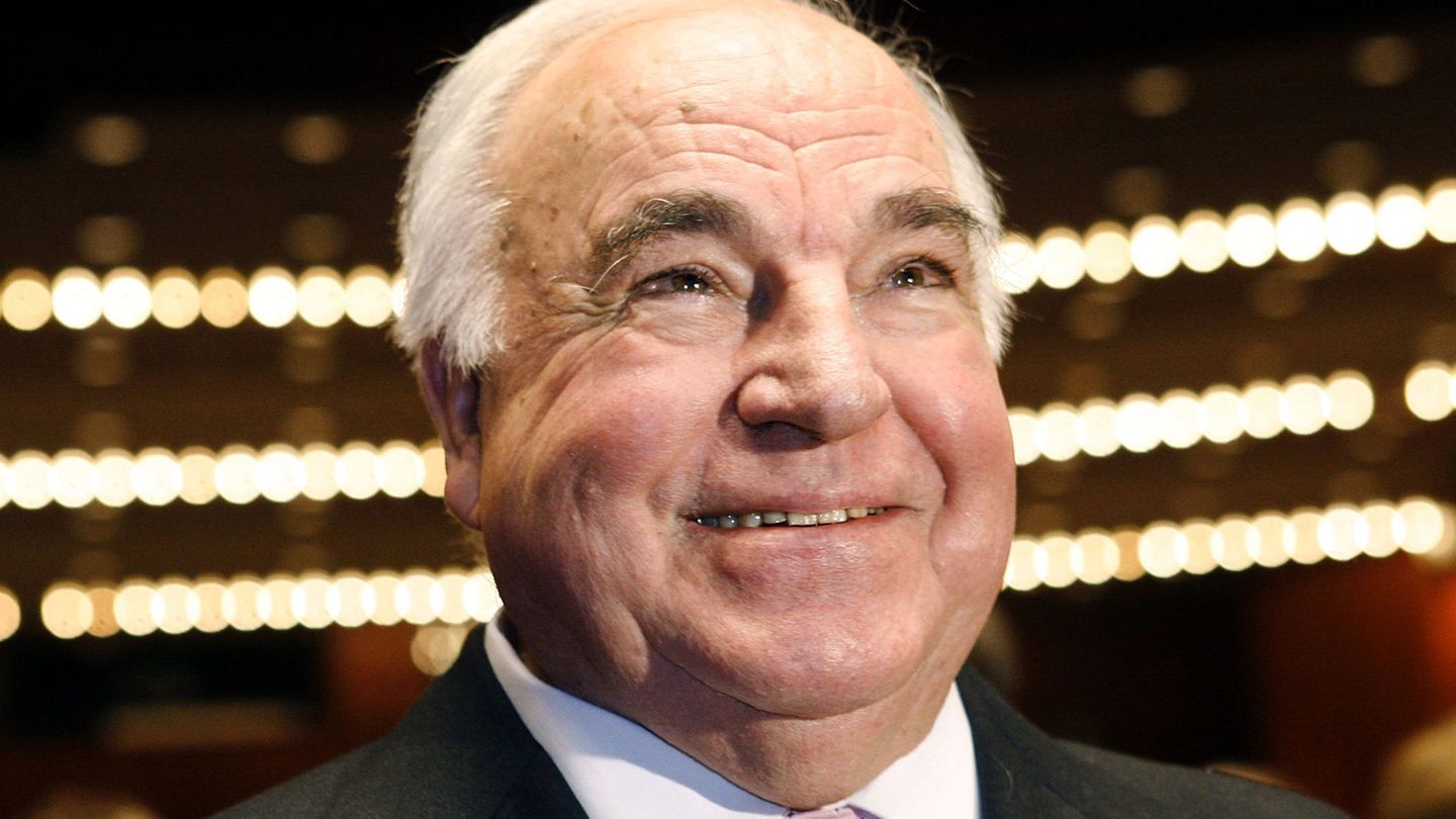 In Berlin wird im Mai 2026 eine Allee nach Ex-Bundeskanzler Helmut Kohl benannt. (Archivbild) Foto: Frank Rumpenhorst/dpa