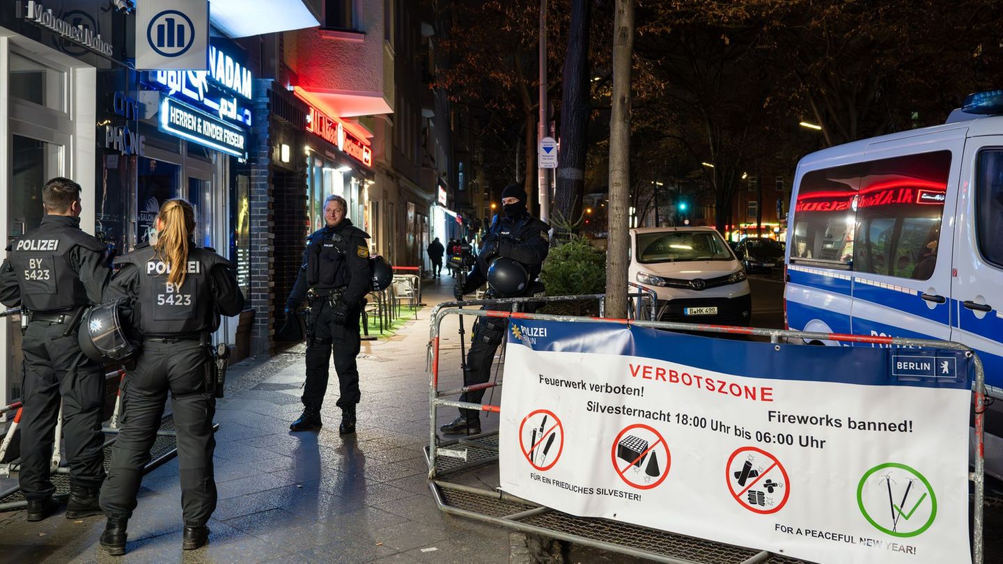 Silvester in Berlin: Hunderte Strafbefehle und Anklagen Foto: Soeren Stache/dpa