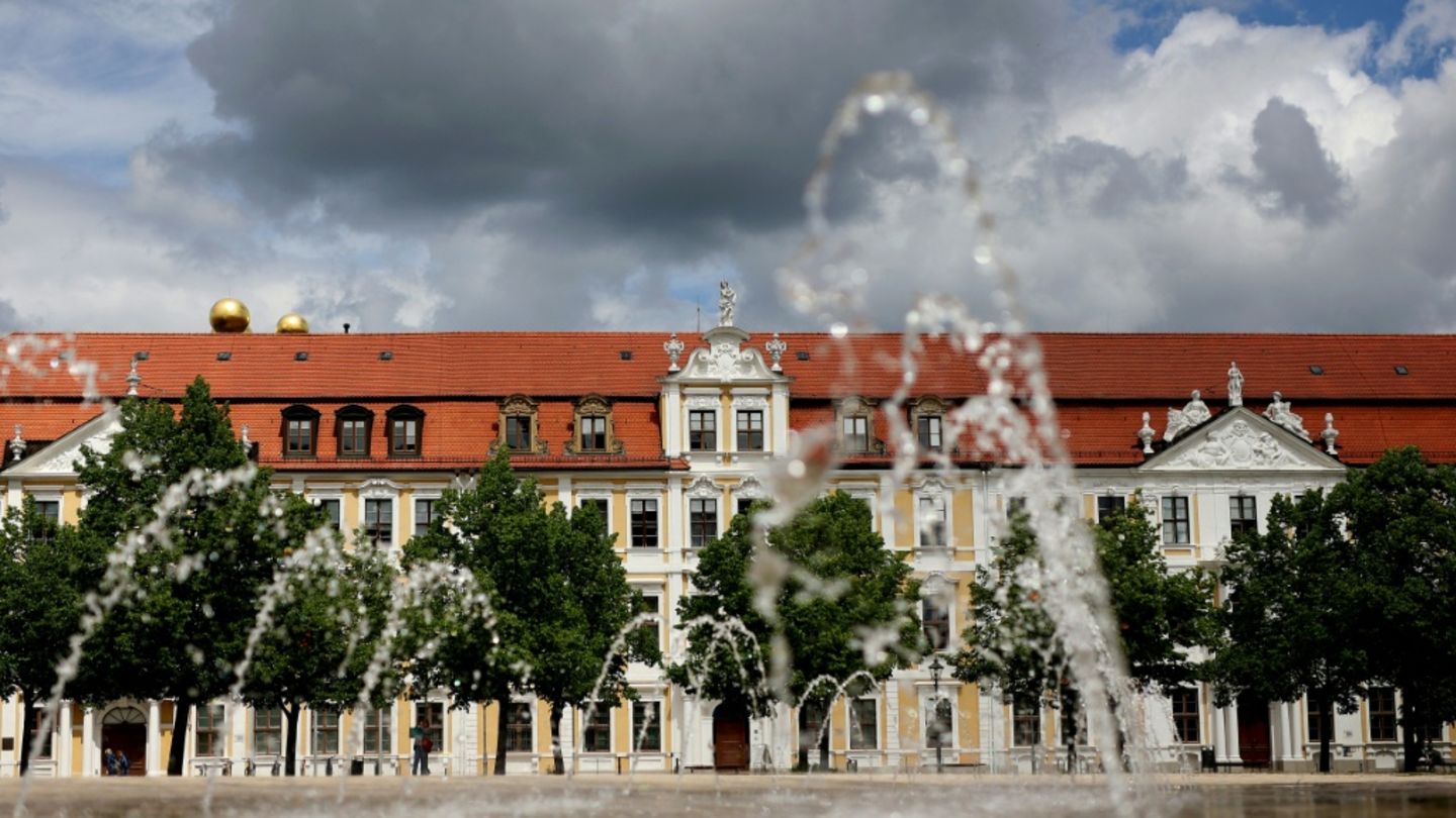 Sachsen-Anhalt: Weniger als die Hälfte laut Studie gefestigte Demokraten