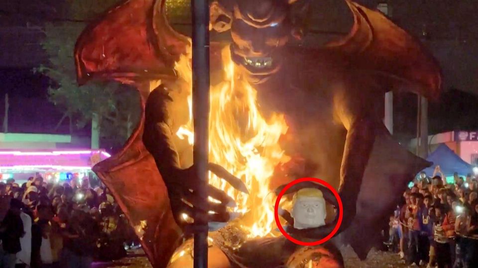 Teufelsverbrennung: Trump-Attrappe in Guatemala vernichtet