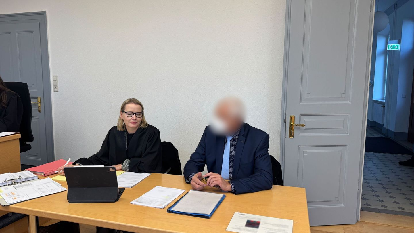 Der Notarzt hatte fälschlicherweise einen Mann für tot erklärt. Foto: Aleksandra Bakmaz/dpa