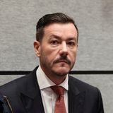 René Benko, Immobilien-Pleitier, in Haft. Will jetzt das Gefängnis kaufen und ein Shopping-Center draus machen