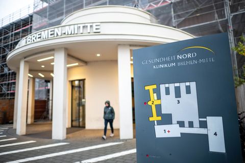 Zahlreiche Patientinnen wurden im Bremer Klinikum falsch behandelt. (Archivbild) Foto: Sina Schuldt/dpa