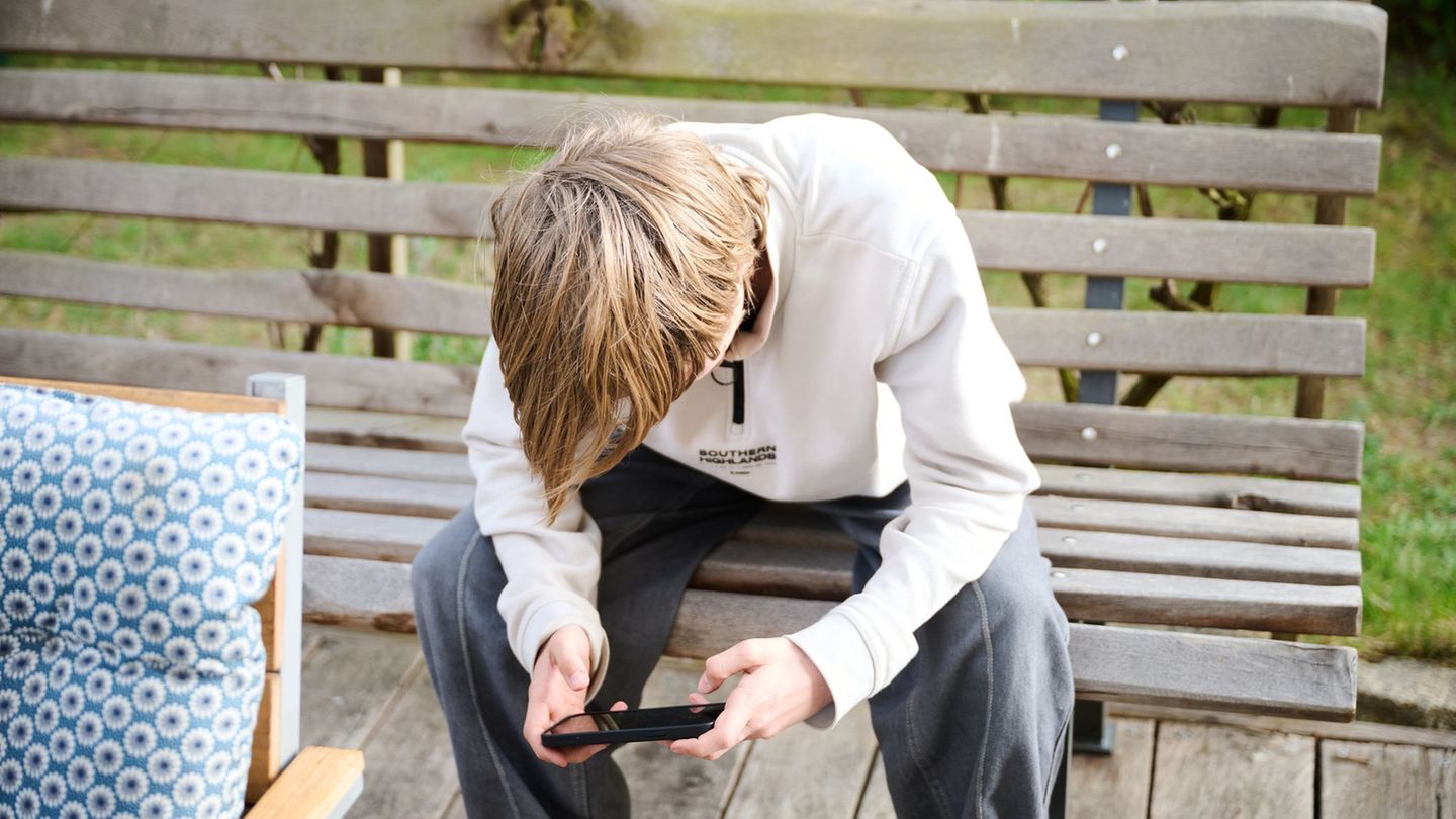 Australien ist weltweiter Vorreiter beim Social-Media-Verbot für Kinder und Jugendliche. (Symbolbild) Foto: Annette Riedl/dpa/dp