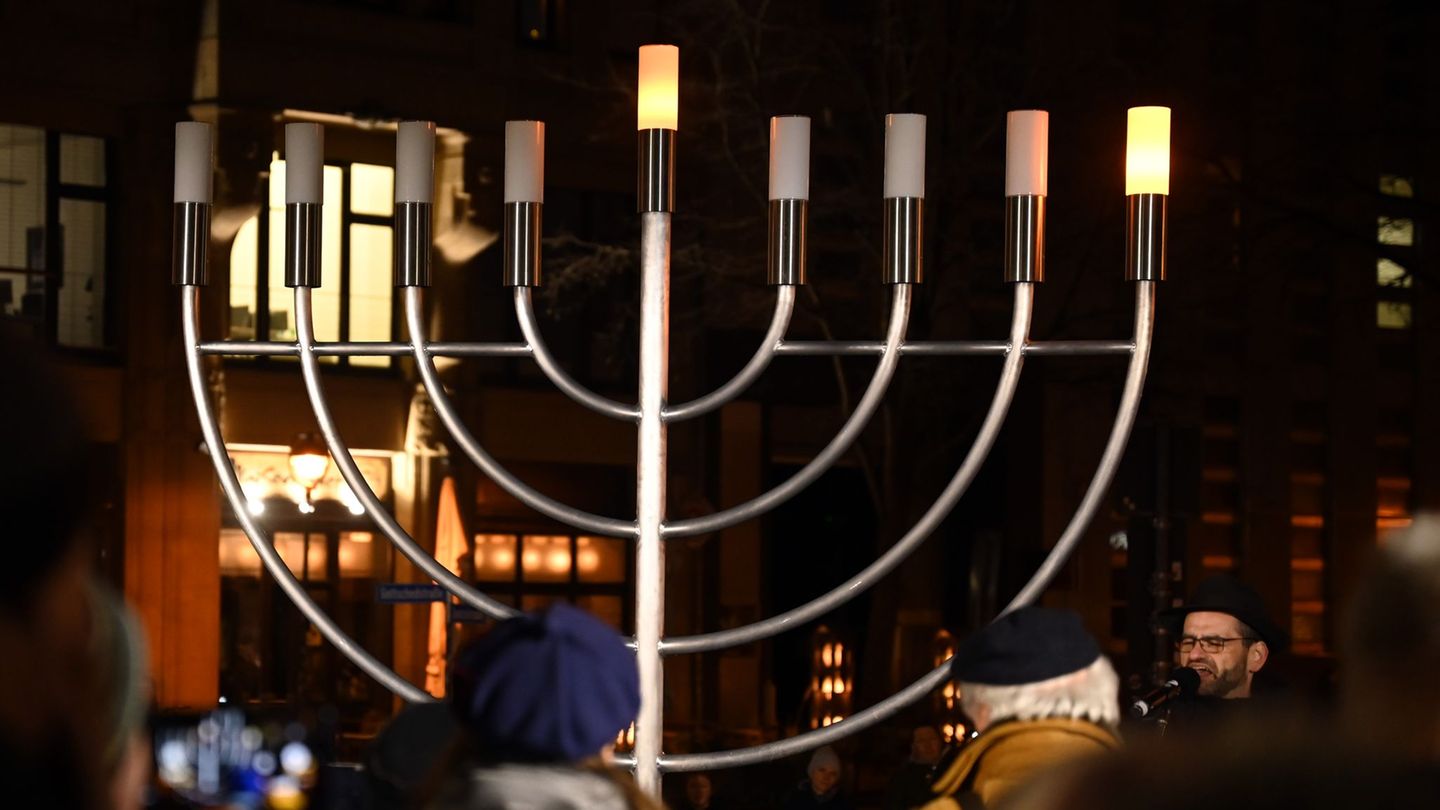 Dieses Jahr fallen die Internationalen Tage Jüdischer Musik auf das jüdische Lichterfest Chanukka. (Symbolbild) Foto: Patricia B