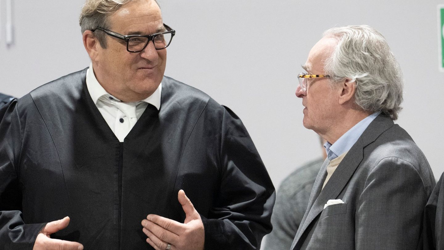 Reuß will in dem Verfahren Stellung beziehen. Foto: Boris Roessler/dpa POOL/dpa