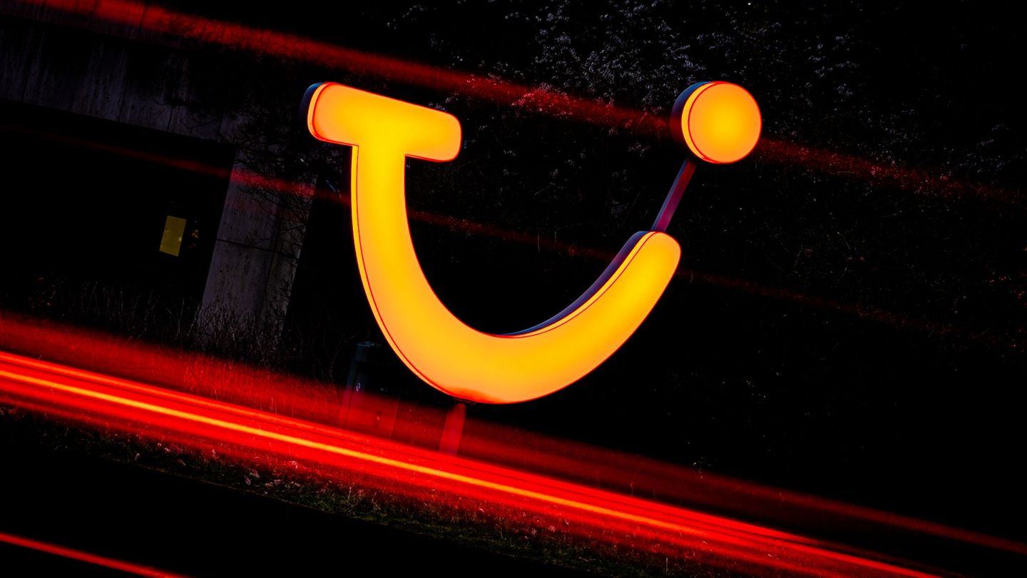 Tui will seinen Aktionären erstmals seit der Corona-Krise wieder eine Dividende zahlen. (Archivbild) Foto: Moritz Frankenberg/dp