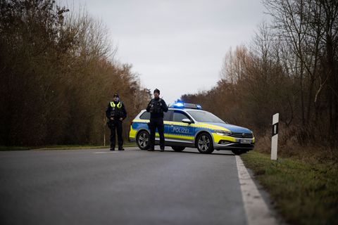 120 Menschen mussten für die Dauer der Bombenentschärfungen ihre Wohnhäuser verlassen. Foto: Philip Dulian/dpa