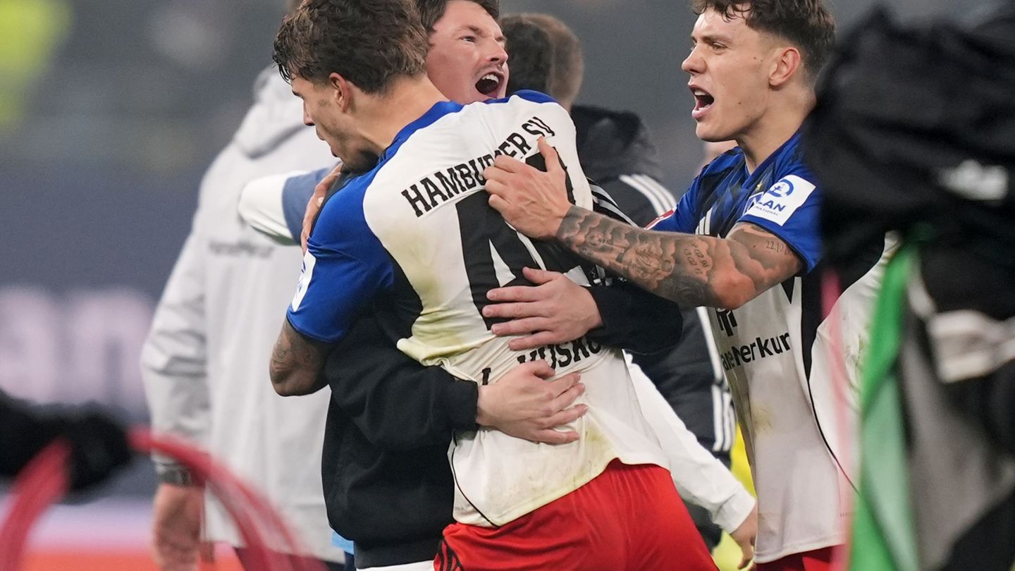 Hamburger Jubel nach dem Derbysieg gegen Werder Bremen. Foto: Marcus Brandt/dpa