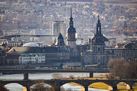 Dresden verzeichnet laut Ifo-Analyse im ersten Halbjahr 2025 einen deutlichen Rückgang beim Aufkommen der Grundsteuer B. (Archiv