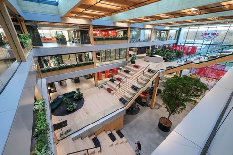 Red-Bull-Geschäftsführer Oliver Mintzlaff eröffnete die Geschäftsstelle. (Archivbild) Foto: Jan Woitas/dpa