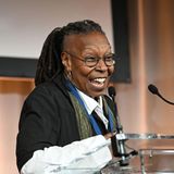 Whoopi Goldberg bei einer Grammy-Verleihung
