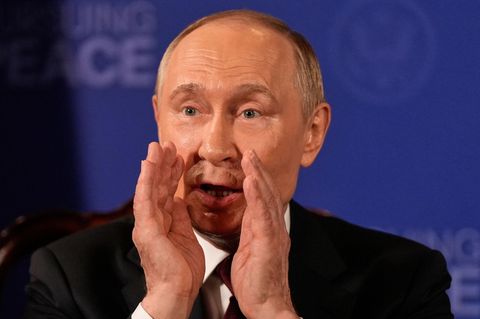 Wladimir Putin während eines Treffens mit US-Präsident Trump im August 2025