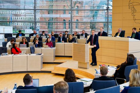 Der Landtag berät über den Haushalt für 2026. Foto: Frank Molter/dpa