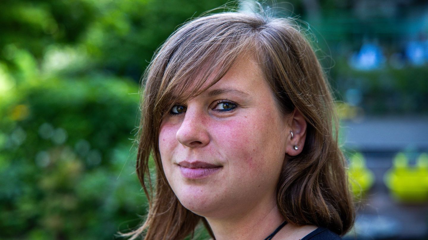 Ihr Engagement für die Letzten Generation hatte für die Bundespolizistin Chiara Malz ein Disziplinarverfahren zur Folge. Dagegen