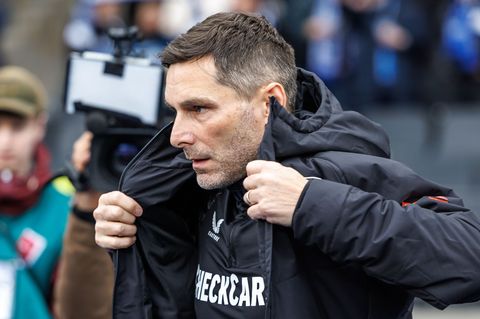 Hertha-Trainer Stefan Leitl fordert von seinen Profis mehr Intensität auf dem Platz. (Archivbild) Foto: Andreas Gora/dpa