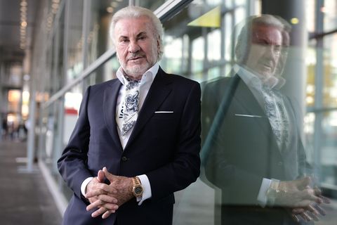 Ex-Formel-1-Manager Willi Weber wurde Medienberichten zufolge Opfer eines Überfalls. Foto: Frank May/picture alliance/dpa