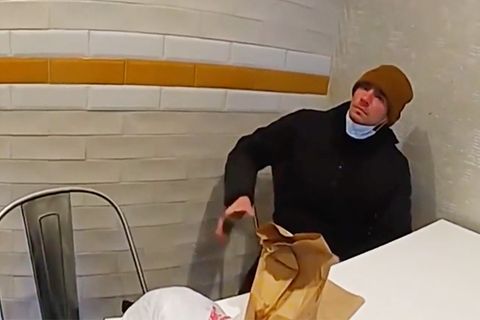 Neue Aufnahme zeigt CEO-Killer kurz vor Festnahme