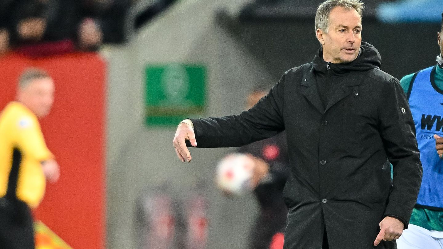 Steht gegen Newcastle nicht an der Seitenlinie: Kasper Hjulmand. (Archivbild) Foto: Harry Langer/dpa