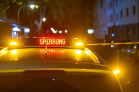 Anwohner mussten ihre Häuser verlassen. (Symbolbild) Foto: Christoph Reichwein/dpa