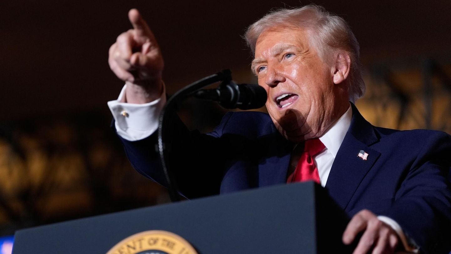 "Wir haben gerade einen Tanker vor der Küste Venezuelas beschlagnahmt", sagte Trump am Mittwoch (Archivbild)