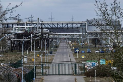 Leitungen in der PCK-Raffinerie in Schwedt