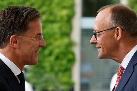 Rutte (l.) mit Merz im Juli in Berlin