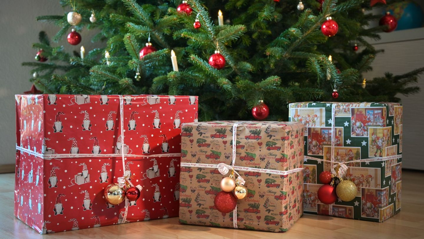 Das Patentamt appelliert: Keine Produktfälschungen verschenken. (Symbolbild) Foto: Heiko Rebsch/dpa