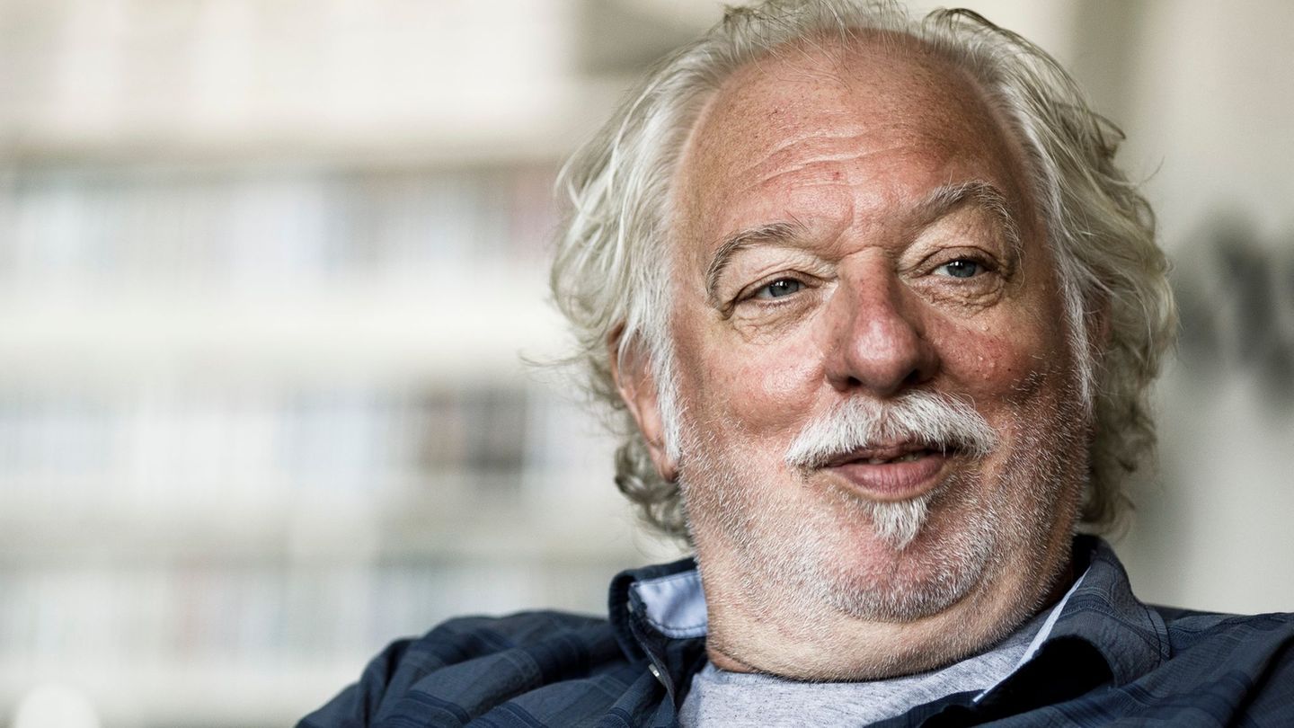 Regisseur Wolfgang Becker drehte 2024 seinen letzten Film: "Der Held vom Bahnhof Friedrichstraße" (Archivbild). Foto: Carsten Ko