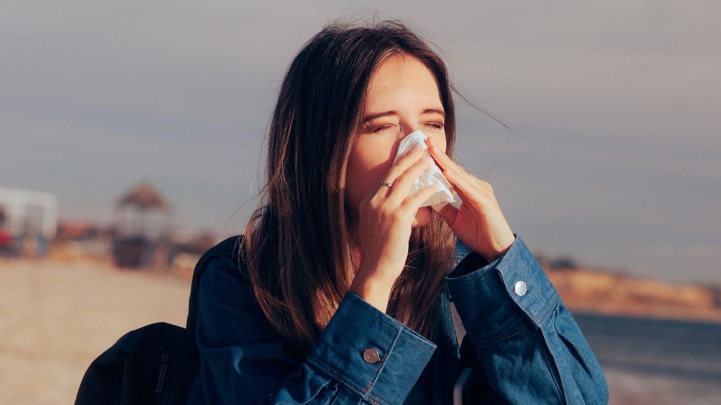 Krank im Urlaub: Was zuhause nur lästig ist, kann im Ausland teuer werden.