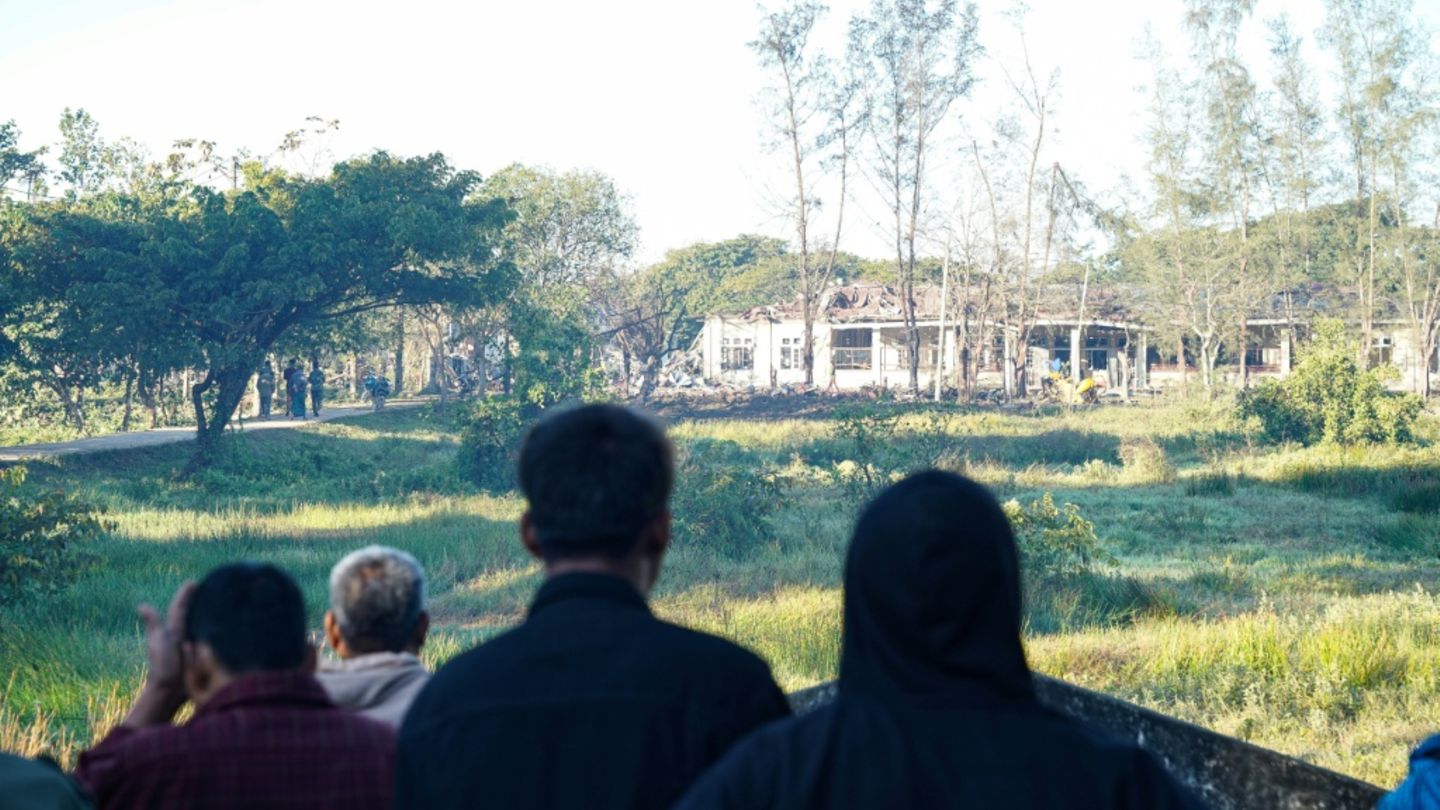 Das beschädigte Krankenhaus von Mrauk U