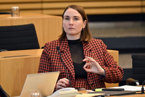 Weniger Kampf-Rhetorik und mehr Teamwork zwischen Chefs und Angestellten: Dafür plädiert Thüringens Arbeitsministerin Katharina