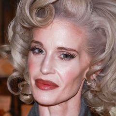 Kelly Osbourne kaum wiederzuerkennen