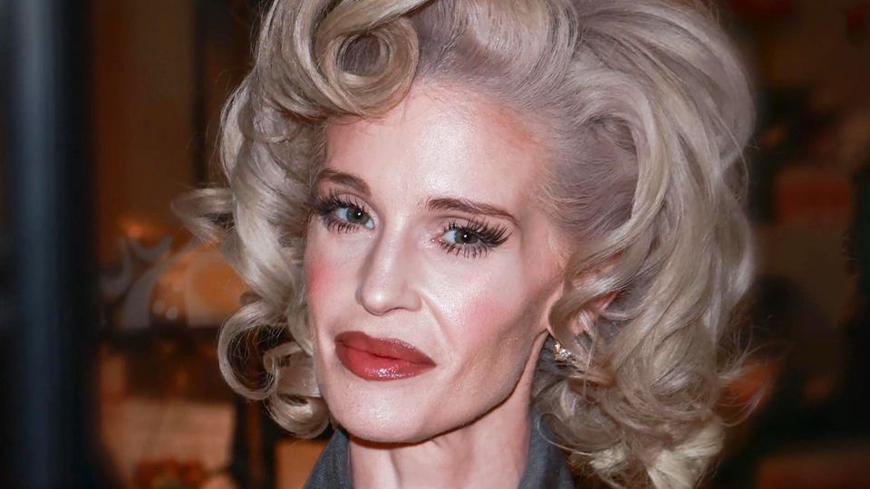 Kelly Osbourne kaum wiederzuerkennen