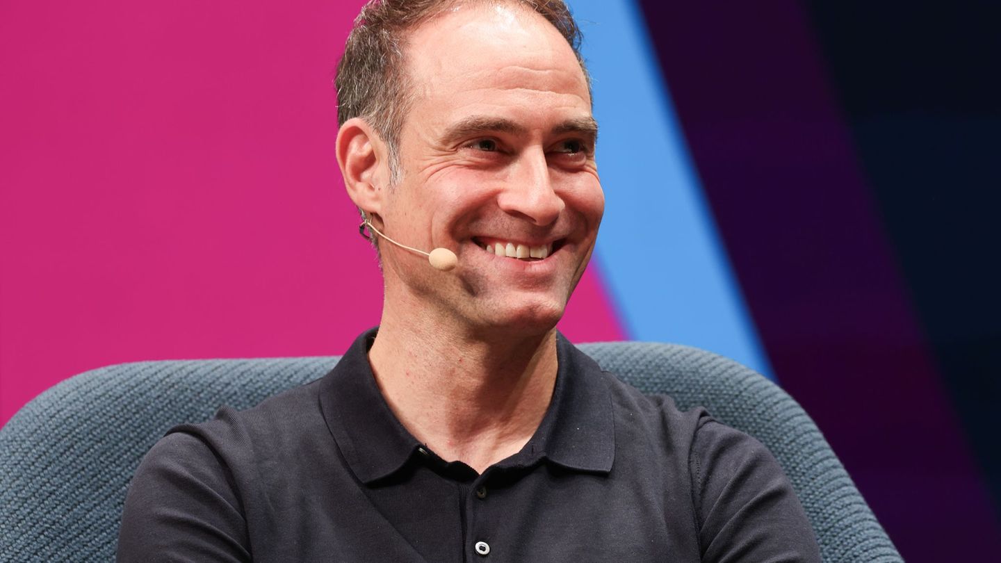 Oliver Mintzlaff, Geschäftsführer Red Bull, gibt Einblick in die Suche nach einem neuen CEO bei RB Leipzig. (Archivbild) Foto: C