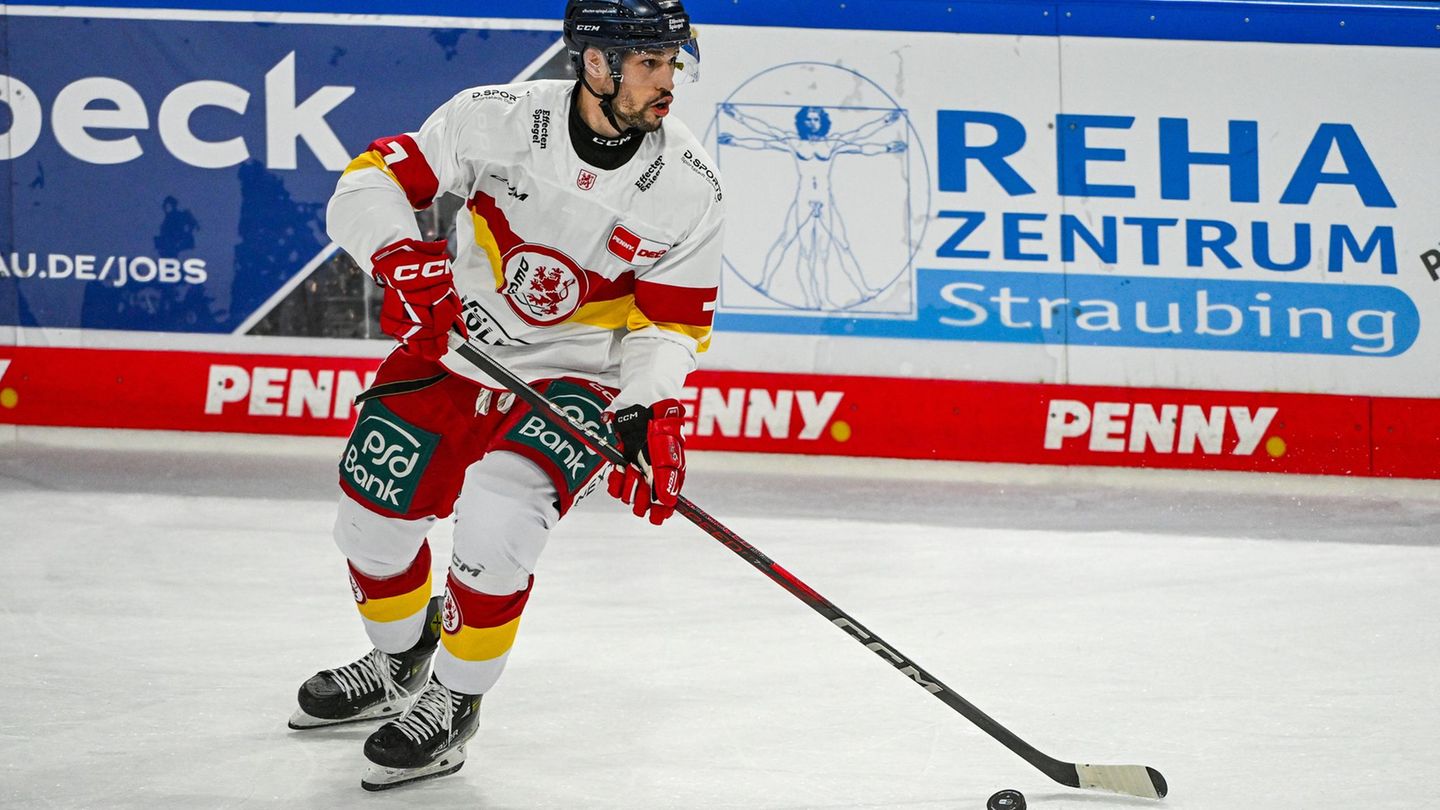Sinan Akdag wird ein Nürnberger. Foto: Armin Weigel/dpa