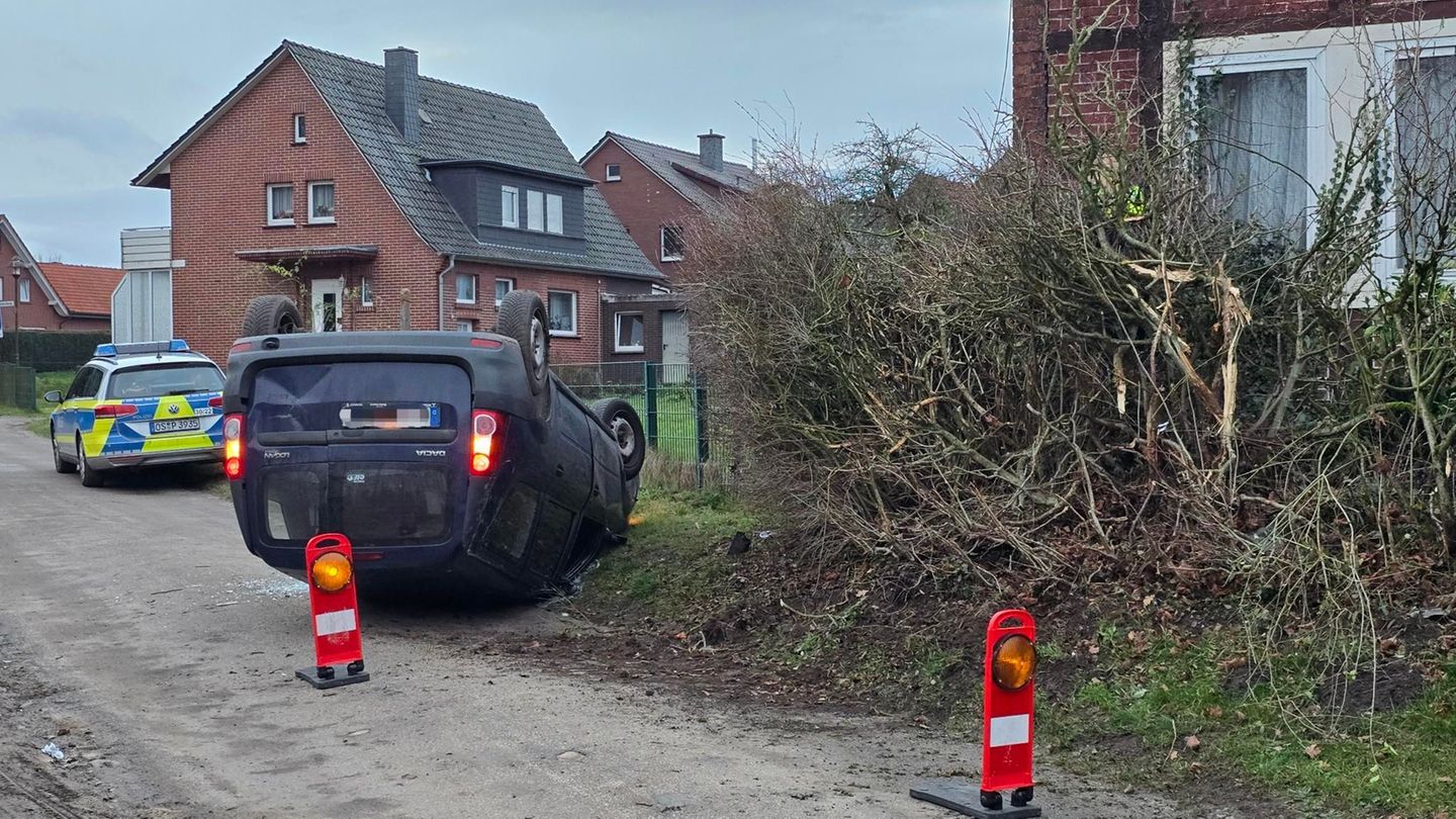 Die Verfolgungsfahrt endete abrupt. Foto: -/Nord-West-Media TV/dpa