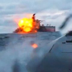 Ukrainische Seedrohne setzt russischen Öltanker in Brand