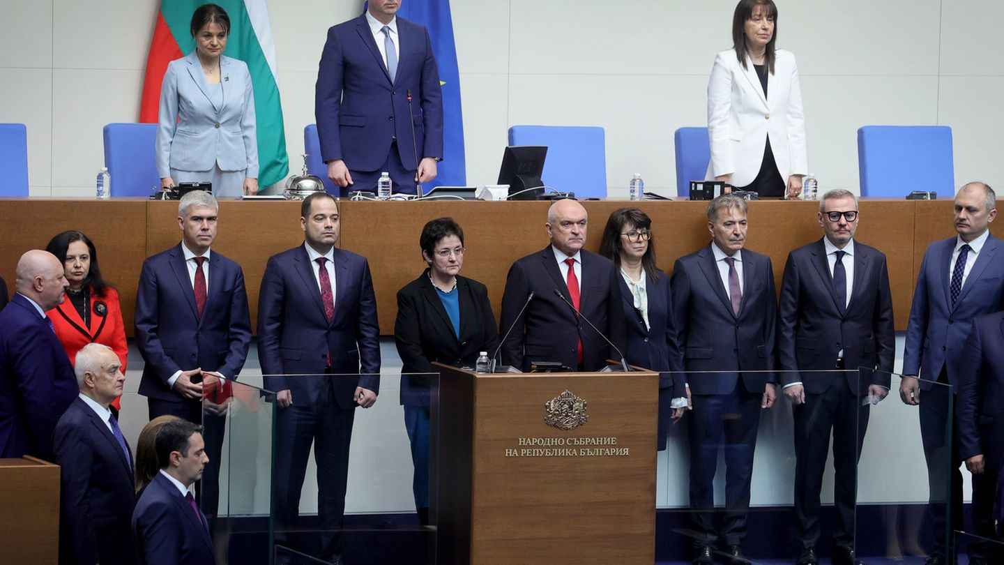 Vor Euro-Einführung: Bulgarien: Regierung tritt nach Protesten zurück