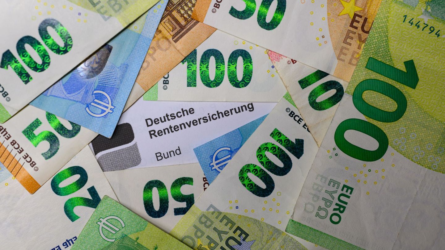 Der Weg für den Thüringer Doppelhaushalt ist frei. (Illustration) Foto: Patrick Pleul/dpa