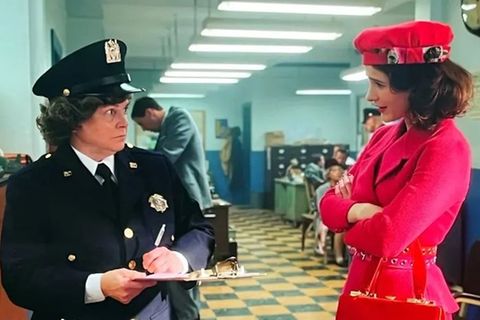 Wenne Alton Davis (links) und Rachel Brosnahan in "The Marvelous Mrs. Maisel".