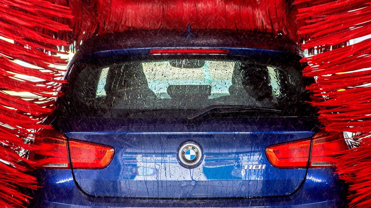 Im Nachbarland Hessen kann das Auto auch an Sonn- und Feiertagen gewaschen werden, in Rheinland-Pfalz nicht. (Archivfoto) Foto: