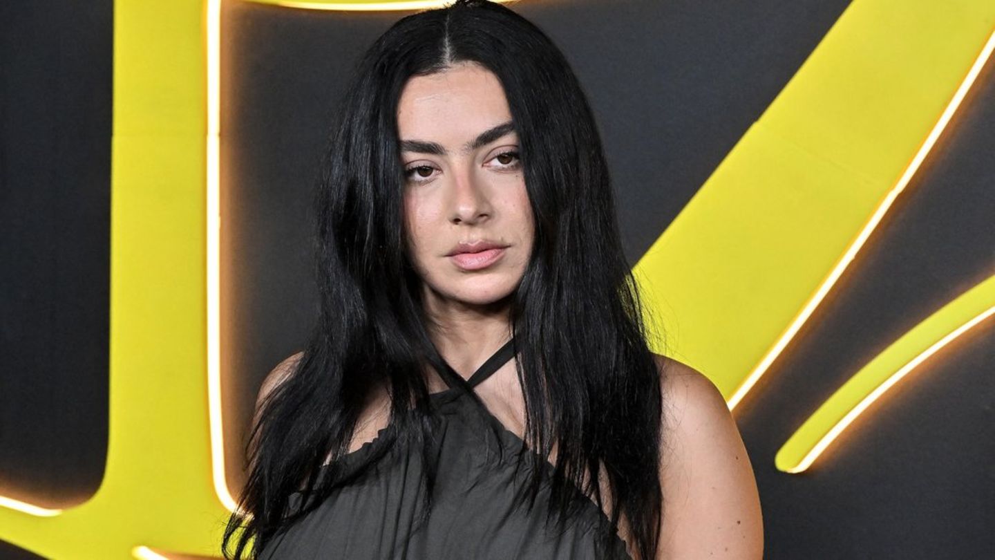 Charli XCX präsentiert 2026 ihre Mockumentary "The Moment".